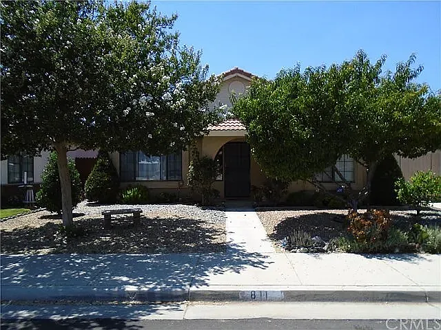 811 Alondra Dr — Photo 13