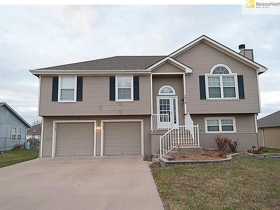 3rd image of 1214 SW Dean Dr