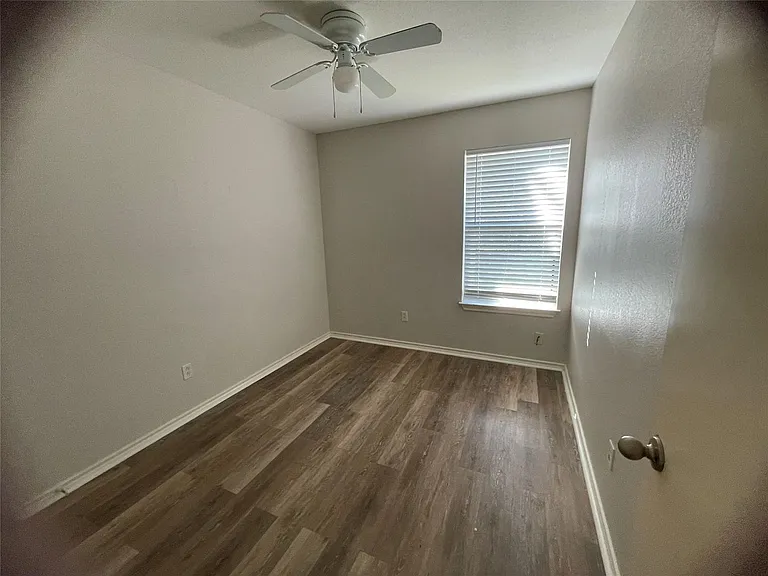 5217 Calloway St #B — Photo 12