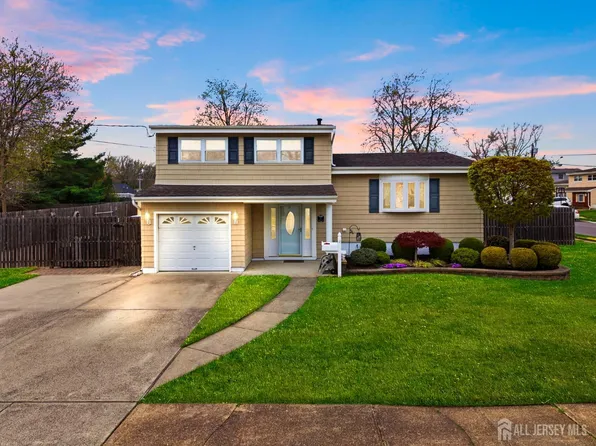 11 Jersey Ave, Old Bridge, NJ 08857