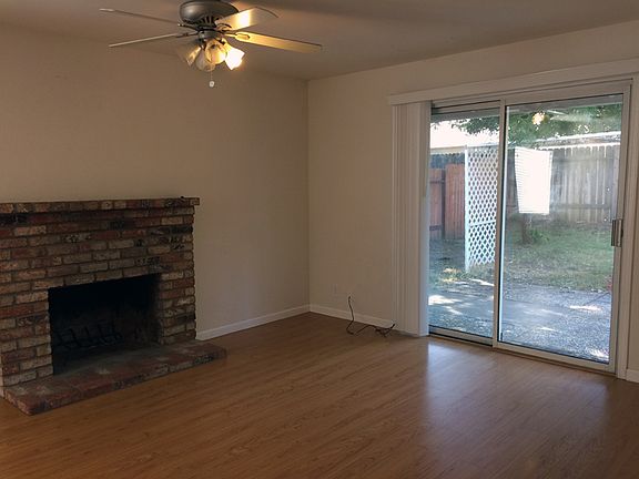 4th image of 3006 Concord Pl