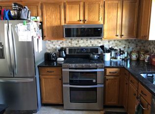 205 Woodhaven Ct, Cranston, RI 02920