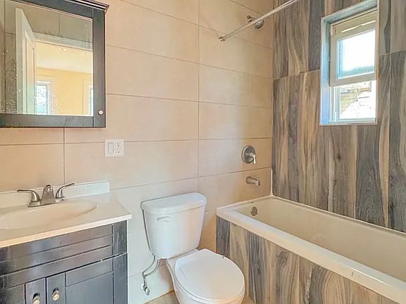 5th image of 1479 E 34th St APT 1B