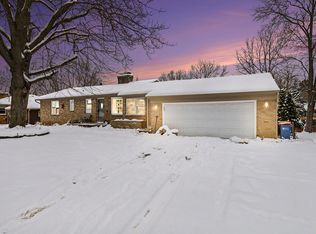 3440 Newcastle Dr SE, Grand Rapids, MI 49508
