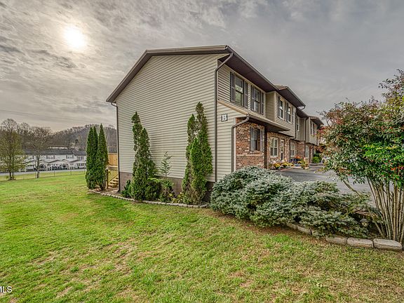 3rd image of 1476 Highway 126 APT B7