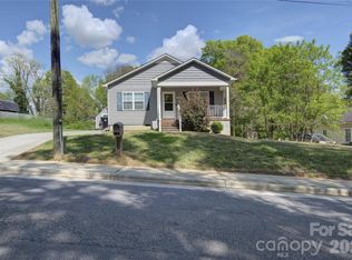 419 N Academy St, Mooresville, NC 28115