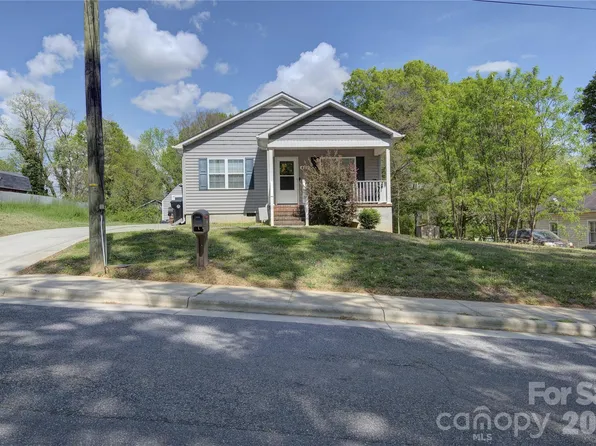 419 N Academy St, Mooresville, NC 28115