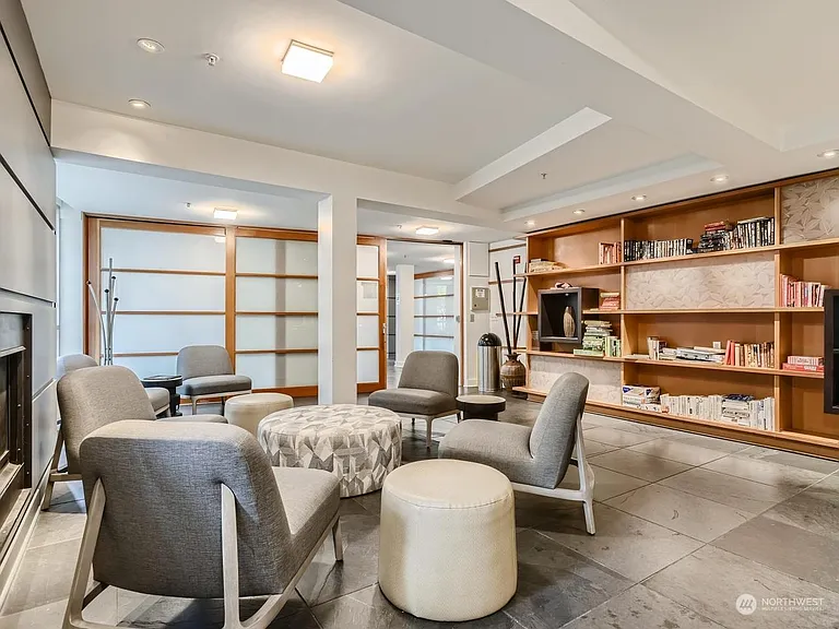1410 E Pine St #W327 — Photo 15