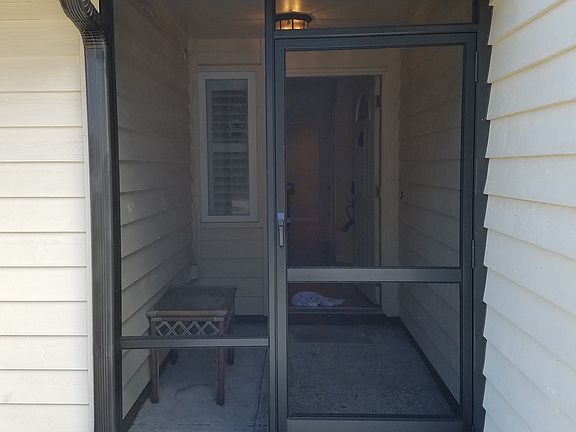 3rd image of 11729 Fort Caroline Lakes Ct