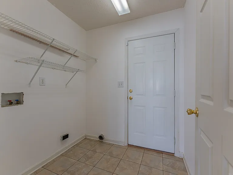 290 Stone Hill Dr — Photo 14