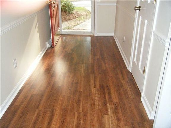 4th image of 201 Woodview Dr