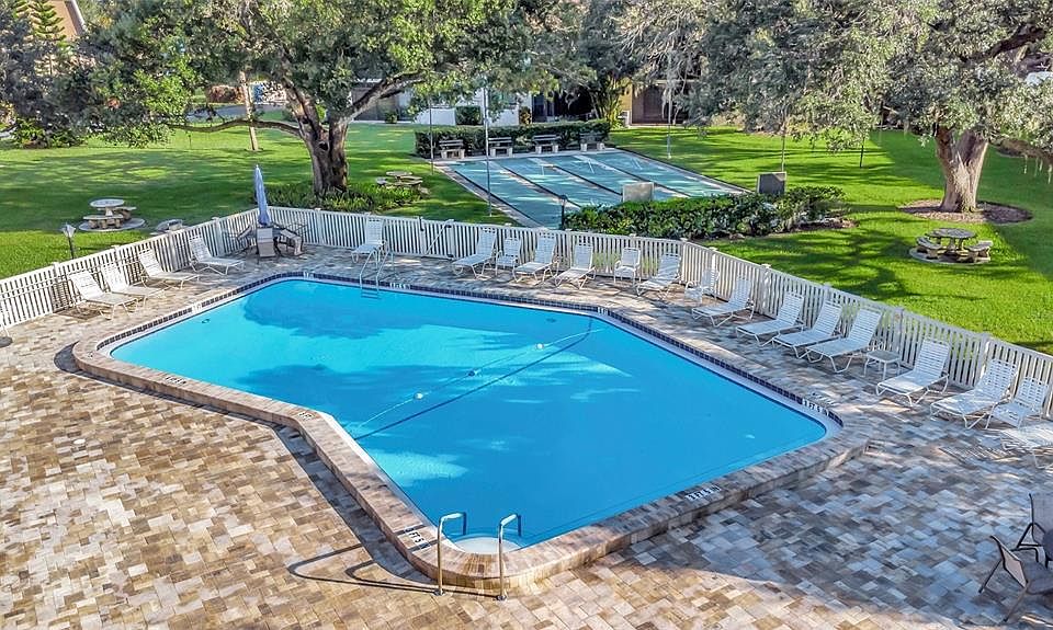 2752 Clubhouse Dr Sarasota, FL, 34232 Apartments for Rent Zillow