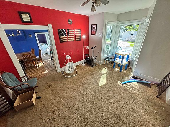 3rd image of 437 Carney Blvd