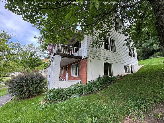 4th image of 50 31st St E