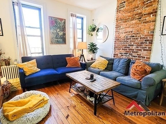 2nd image of 1502 8th Ave #4