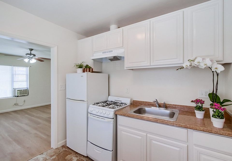 1st image of 1975 Missouri St APT 4