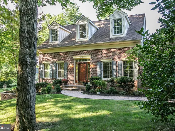 1018 Pecan Dr, Lansdale, PA 19446