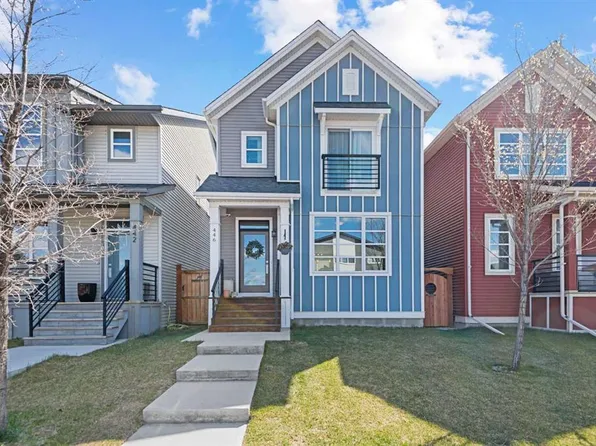 446 W Walgrove Way SE, Calgary, AB T2X 4E9