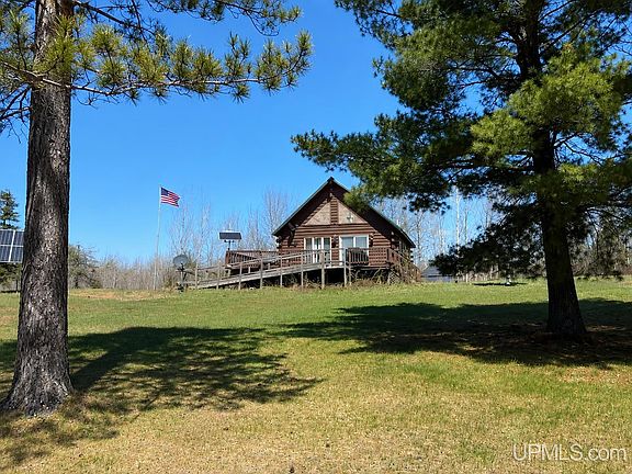 2nd image of 4727 W Floodwood Rd