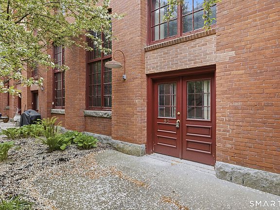 5th image of 839 Main Street #95