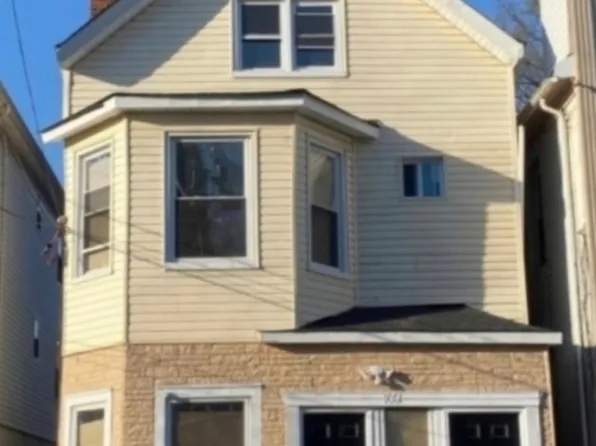 1061 Magnolia Ave, Elizabeth City, NJ 07201