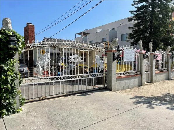 12025 Hart St, North Hollywood, CA 91605