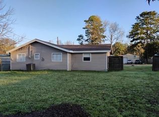 133 Shady Ridge Dr, Onalaska, TX 77360