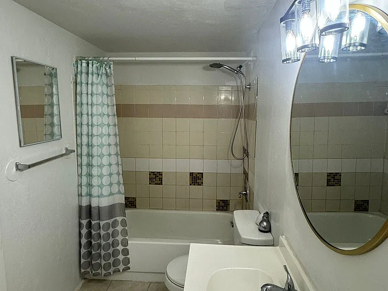 1908 Lake Atriums Cir #14 — Photo 4