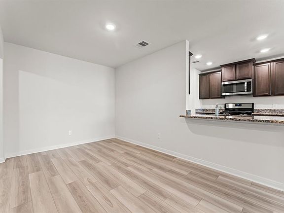 5th image of 26724 Frost Drive