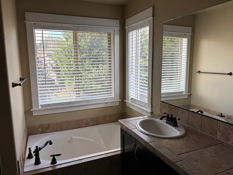 8357 SW 186th Ave — Photo 6