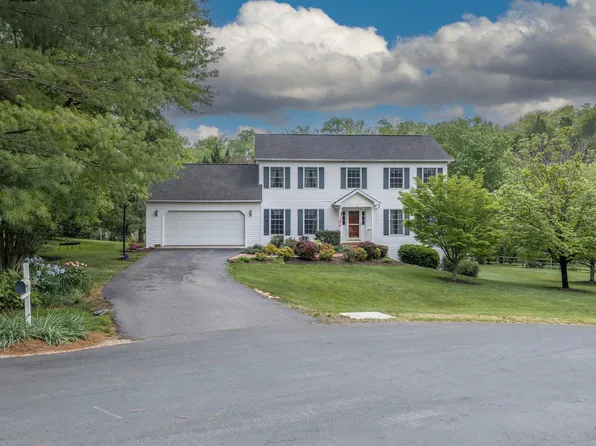 3 River Pl, Lexington, VA 24450