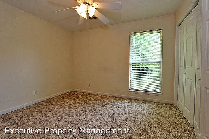 1st image of 2831 Hemlock Ct APT D