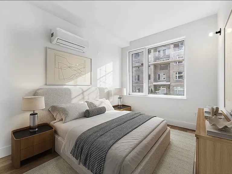 89-25 162nd St #301 — Photo 7