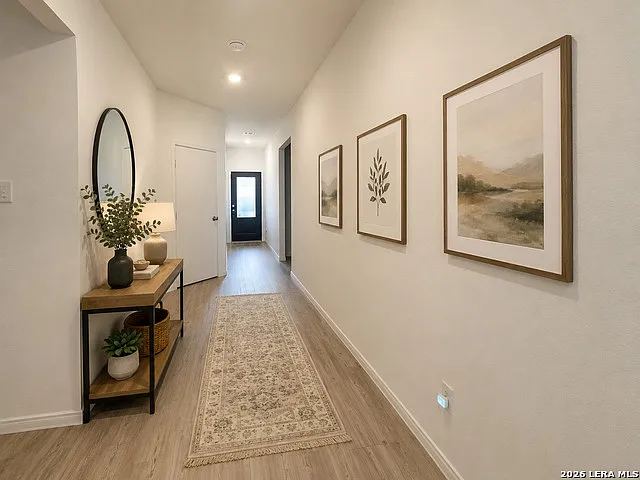 4 bed, 3.0 bath, 1906 sqft, $2,095 — Photo 2