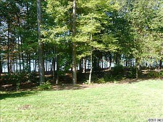 3rd image of 524 Stonewater Bay Ln