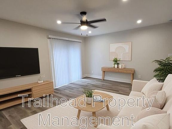 2nd image of 1107 W 40th St APT 4