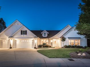 2697 Cumberland Dr, Redding, CA 96001