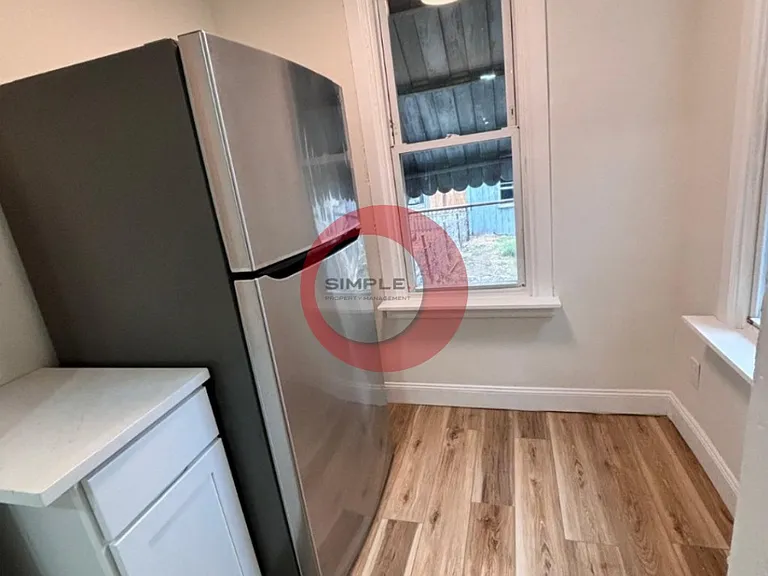 1457 Cotton St — Photo 3