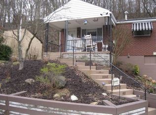 119 Greenview Dr, Verona, PA