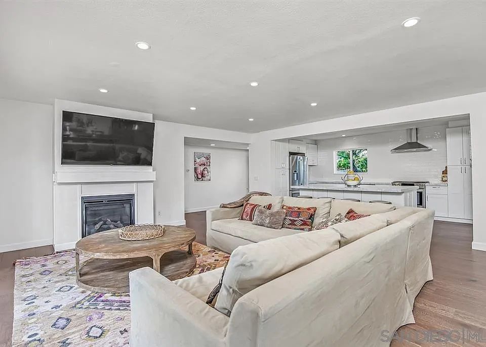 1st image of 2691 Palomino Cir