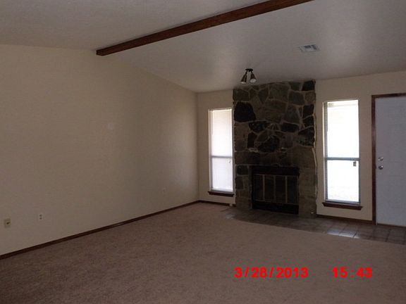 4th image of 908 NE Tortoise Dr APT 4