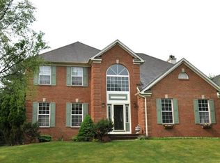 8 Continental Ct, South River, NJ 08882