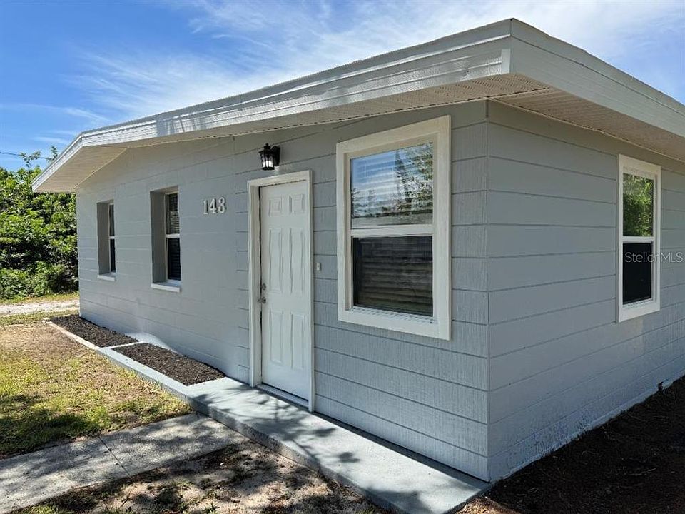 1st image of 143 GREGORY DRIVE NE
