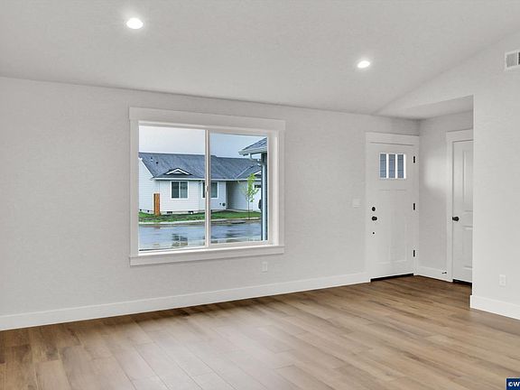 5th image of 4435 Knotty Pine Ct
