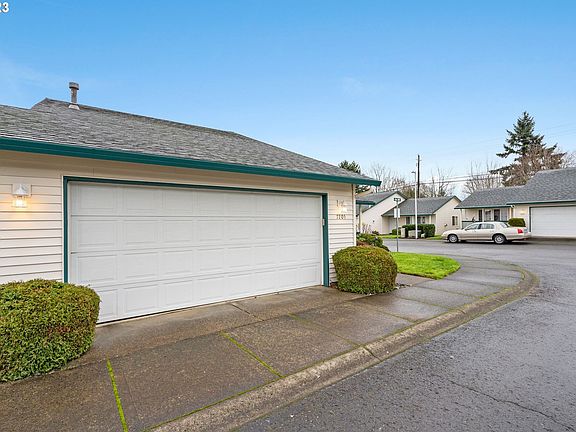 3rd image of 7205 NE 43rd Way