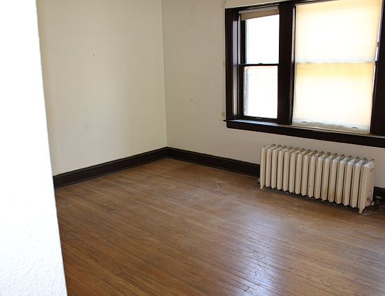 2nd image of 932 N Latrobe Ave