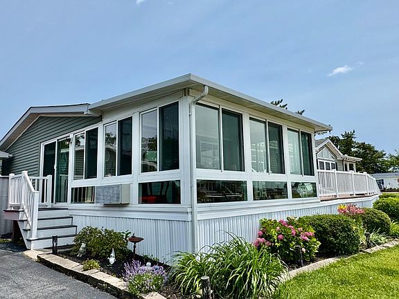 5th image of 28220 Sloop Ave