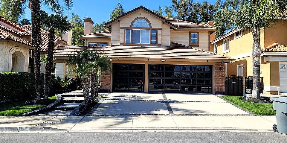 1st image of 13950 Ravenwood Dr