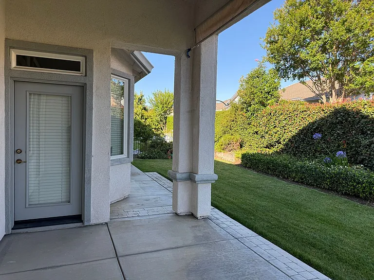1587 Regent Dr — Photo 41