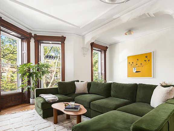 4th image of 192 Saint Johns Pl #2